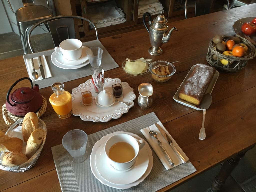 Les Volets Bleus Bed and Breakfast Arcangues Eksteriør billede