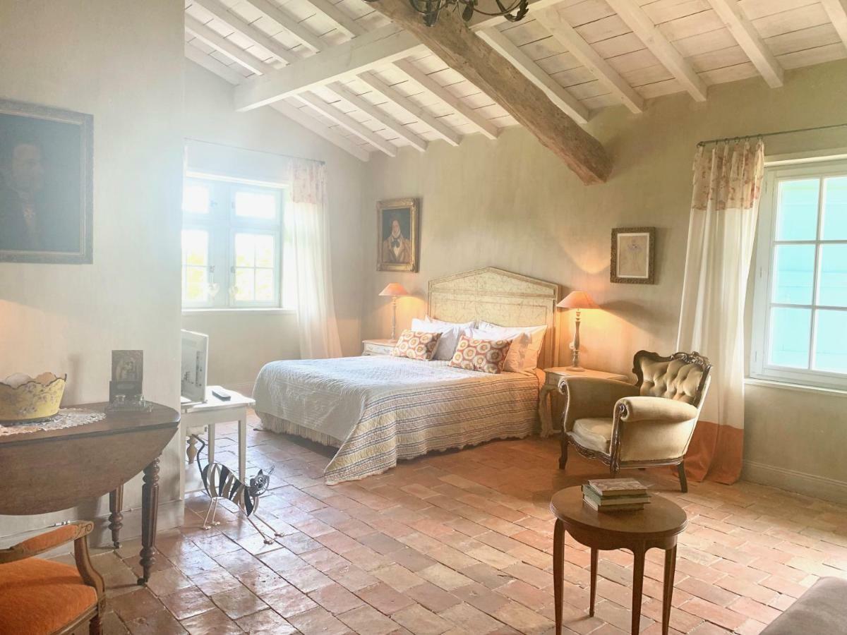 Les Volets Bleus Bed and Breakfast Arcangues Eksteriør billede